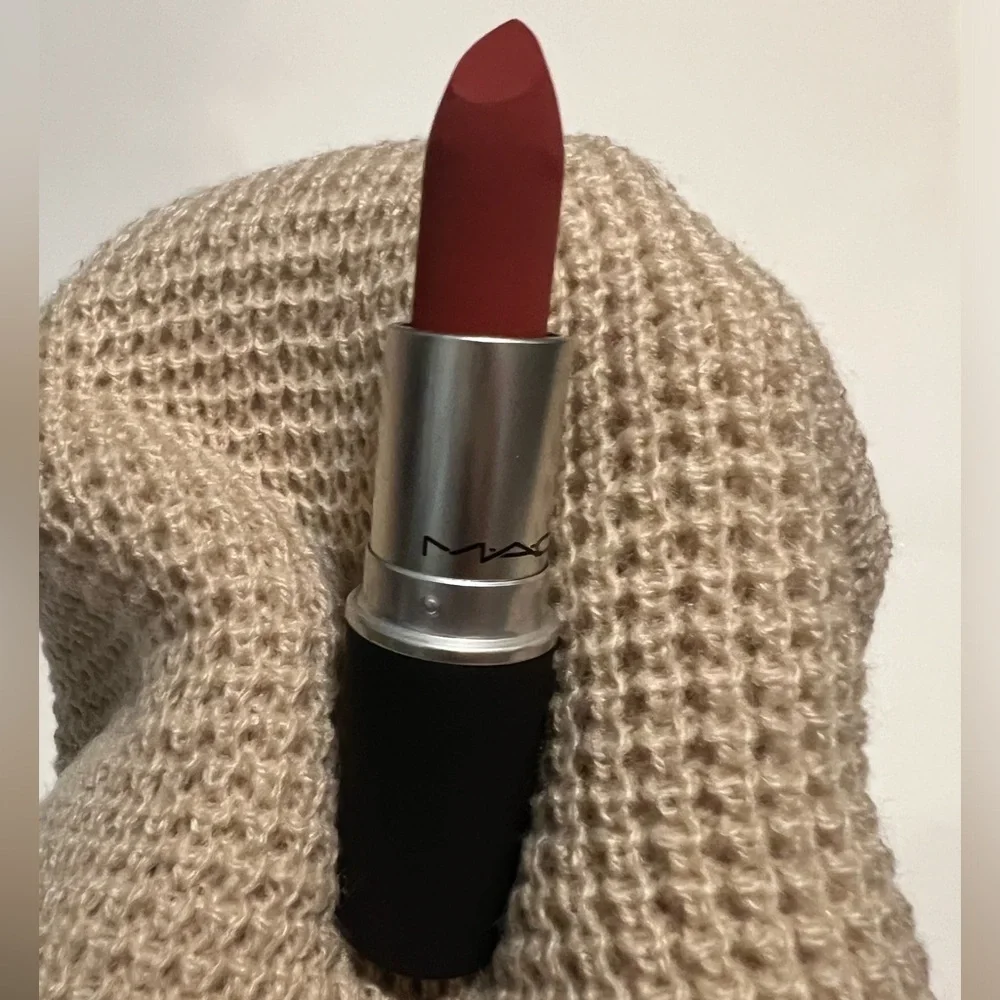 MAC POWDER KISS LIPSTICK 316 DEVOTED TO CHILI